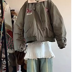 军绿色