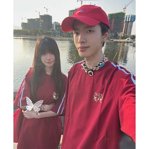 抖音得物高品质二开240克宽松纯棉美式潮牌三条杠织带短袖T恤图片