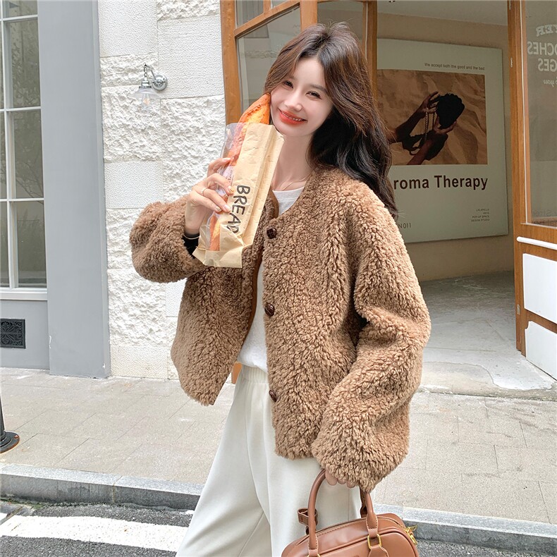 现货主推2025冬季新款宽松显瘦皮毛一体毛毛外套女1509-P175K268，女装皮草，欣美人