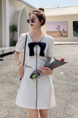 现货-蝴蝶结小香风连衣裙女夏2023新款时尚气质轻奢小个子裙子，女装连衣裙，霓裳依族