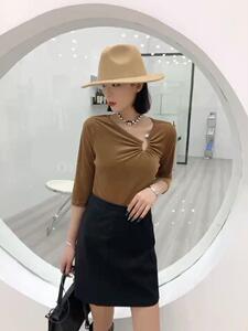 新款小衫图片