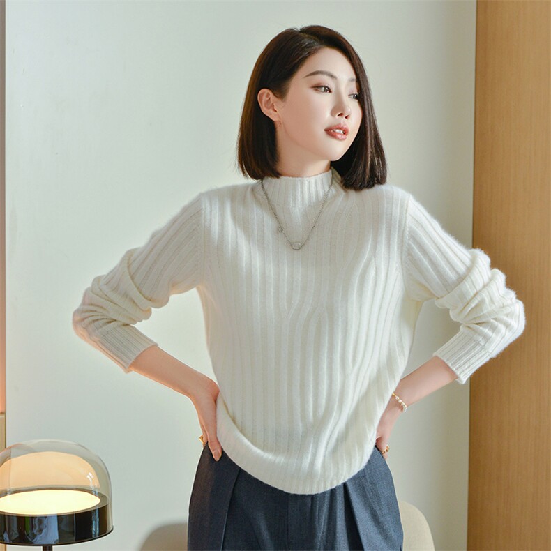 女士秋冬季简约百搭纯色抽条半高领羊毛衫图片
