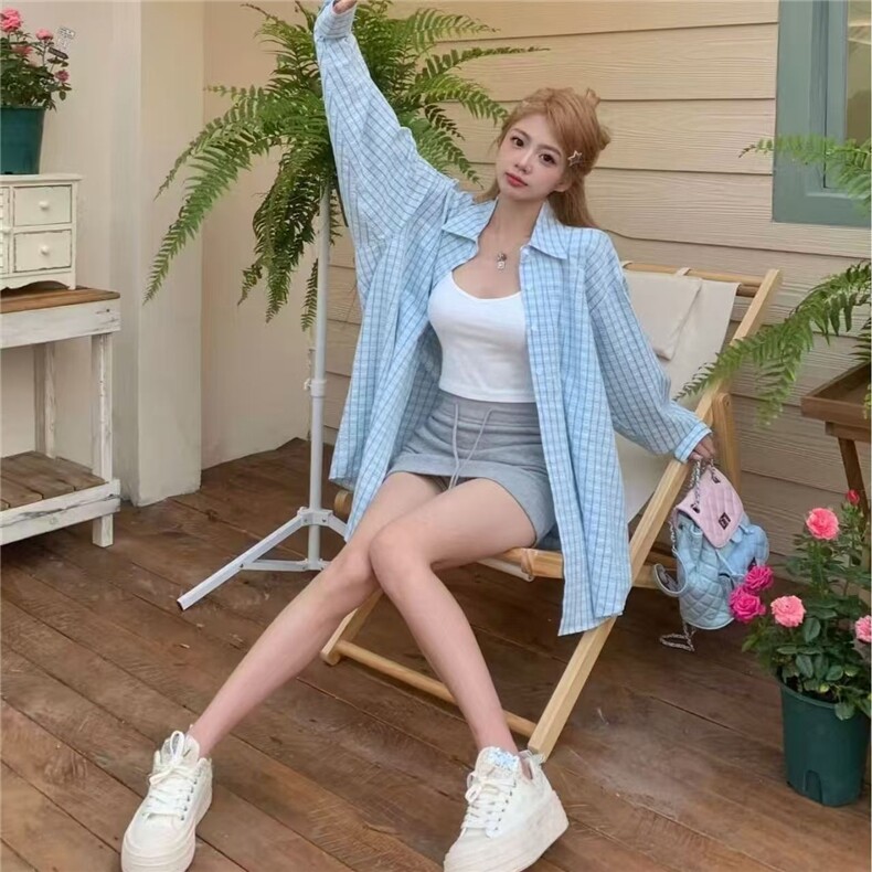 韩系设计感小众蓝色格子衬衫女防晒外套薄款宽松春夏潮牌长袖衬衣图片