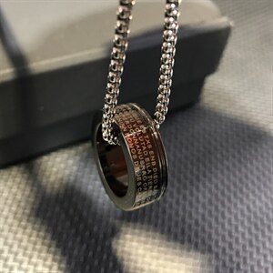 G1841欧美戒指吊坠个性项链创意男士钛钢吊坠T恤链毛衣链配饰图片