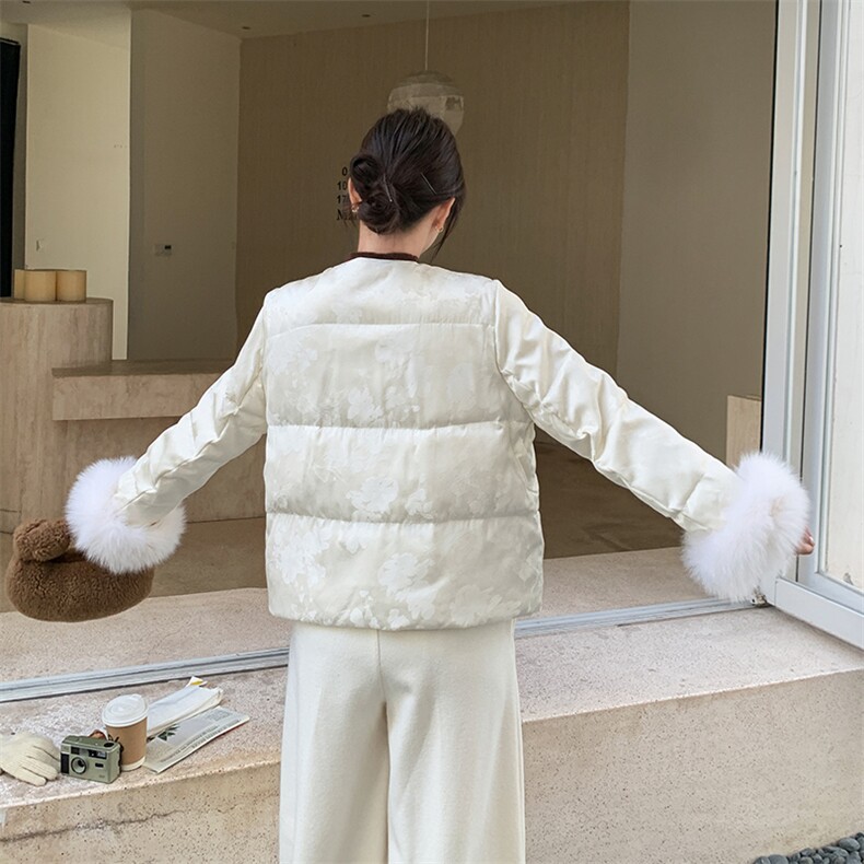 新中式人丝提花羽绒服女冬季欧货高端狐狸毛袖口90白鸭绒保暖外套,女装羽绒服,纯色衣恋