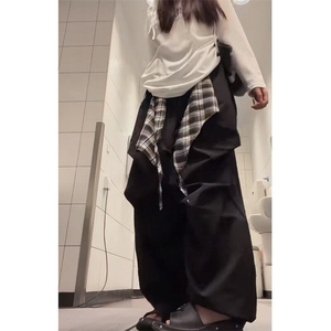 新款爵士舞黑色裤子格子屁帘腰封伞兵工装裤女设计褶皱阔腿弯刀裤
