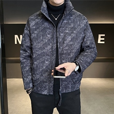 藏青色