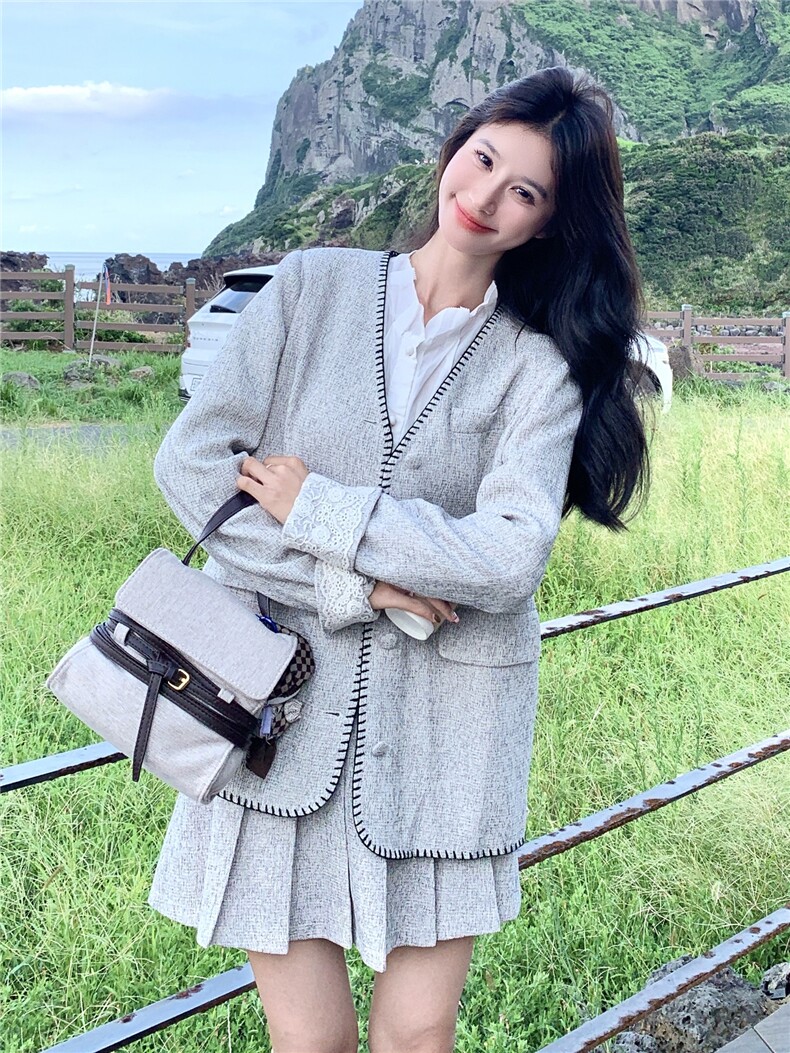 主推现货-2025年秋季新款减龄设计感小香风百褶两件套套装裙女,女装套装/套裙,霓裳依族