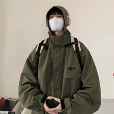 军绿色