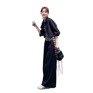 设计感条纹打底套装女2025秋新款时尚减龄短外套显瘦阔腿裤三件套图片