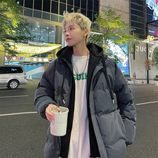 深灰色