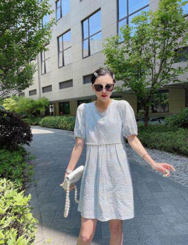 现货夏季新款韩版绣花连衣裙，女装连衣裙，漫迪MD