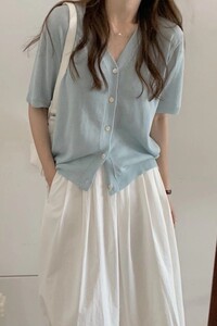 时尚百搭V领短袖开衫女宽松显瘦纯色针织衫外套毛衣图片
