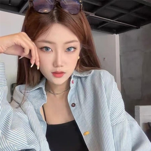 韩系小清新减龄撞色条纹衬衫男女春秋独特别致彩色扣休闲衬衣图片