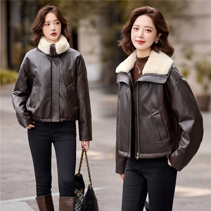 毛领拼接PU皮羽绒服女2025冬季新款小个子气质显瘦白鸭绒短款外套图片