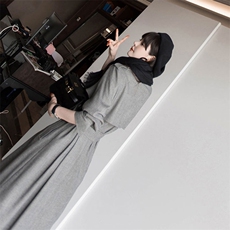 现货2023春秋新款韩版中长款大衣外套女高级质感灰色风衣女，女装风衣，艾乐芳