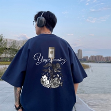 藏青色