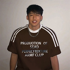 咖啡色
