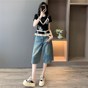 高级感时尚减龄套装女夏设计感蕾丝拼接假两件上衣牛仔中裤两件套图片