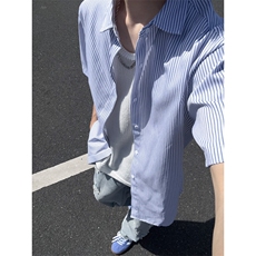 蓝色