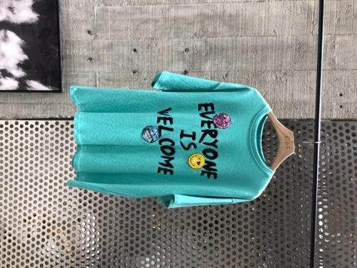 春夏新品字母笑脸短袖，女装，G55