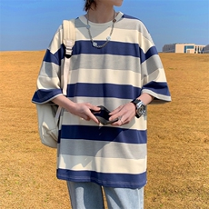 蓝色