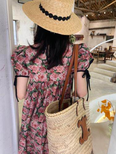 花朵连衣裙，女装连衣裙，HE