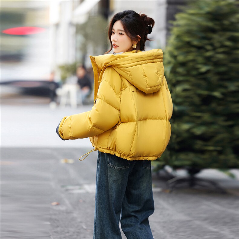 白鸭绒姜黄色羽绒服女短外套2025冬季新款小个子宽松百搭面包服,女装羽绒服,鑫源服饰