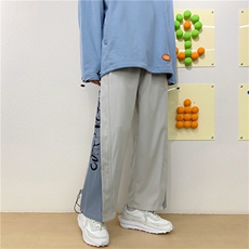 灰色
