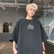 灰色