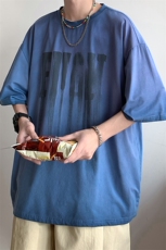 蓝色