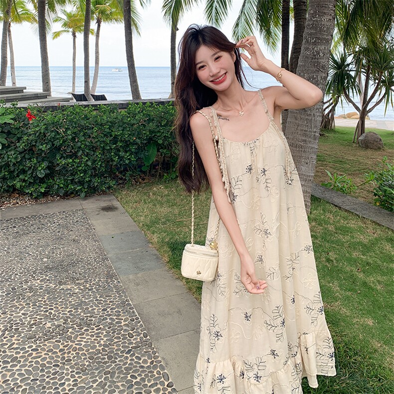 温柔风超好看独特漂亮碎花吊带连衣裙2025夏季海边度假风沙滩长裙,女装连衣裙,2C122