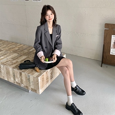 灰色休闲西装外套女2025春季新款小个子气质复古高级感宽松小西服，女装西装，2C032
