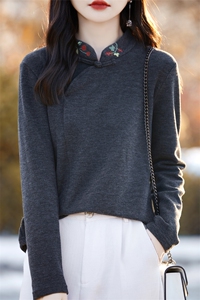 2024新款刺绣德绒新中式打底衫女春秋款内搭国风毛衣外穿长袖上衣图片