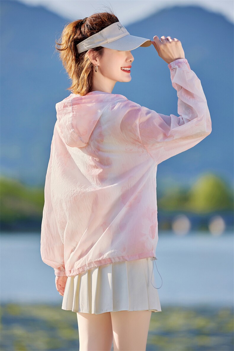 防晒衣女2024新款夏季宽松花色户外旅游薄款透气显瘦防晒服短外套,女装防晒衣,以桐