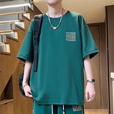 绿色