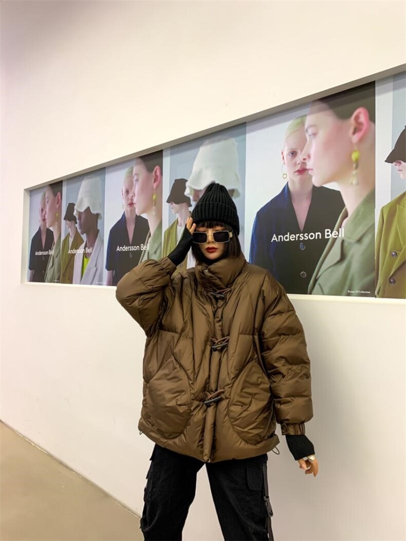 本店主要经营欧韩版，开发品牌，打造高端大气上档次产品。冬，女装，丰衣主色