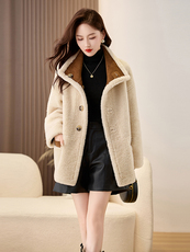 小香风羊羔毛外套女2025冬季新款韩版短款皮毛一体羊羔绒上衣，女装羊羔毛/颗粒绒，秀美人生