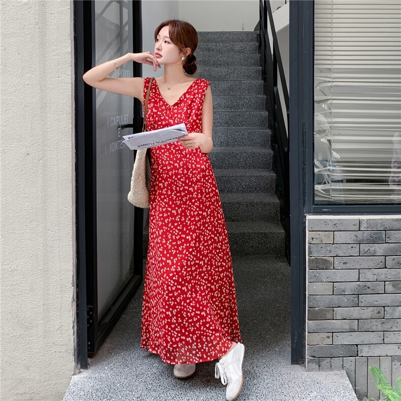 红色碎花无袖连衣裙女夏2025新款度假风绝美温柔风法式爆款长裙,女装连衣裙,2C216