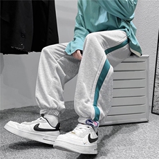 白灰色