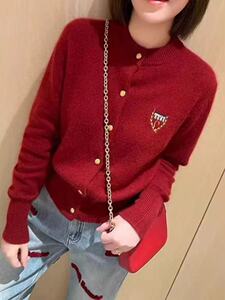 春季新款女士舒适高级感经典圆领打底衫图片
