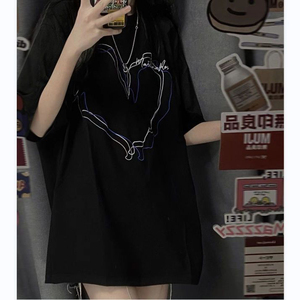 T0627-P25 心跳爱心纯棉印花短袖 宽松版情侣男女同款上衣图片