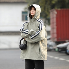 杏绿色