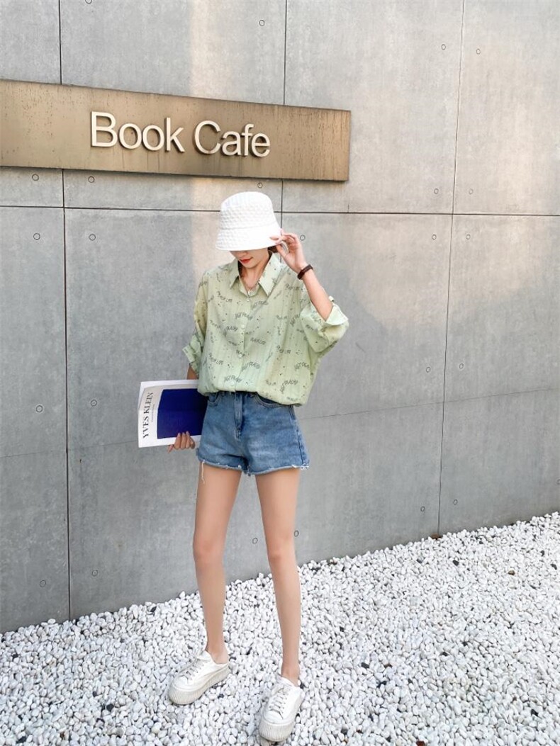 字母小衫，女装，百变诱惑