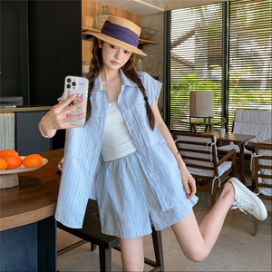 活泼减龄条纹短袖衬衫套装女2025年夏季新款小个子休闲短裤两件套图片