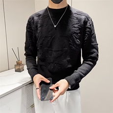 黑色