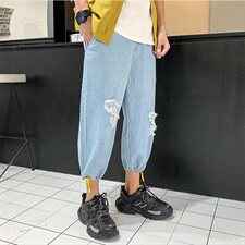 蓝色