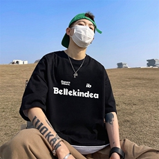 黑色