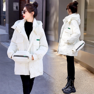现货新款女冬装宽松休闲时尚通列减龄加厚保暖棉服连帽外套带包包图片