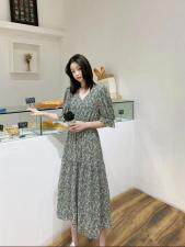 韩版碎花连衣裙，女装连衣裙，布依快线
